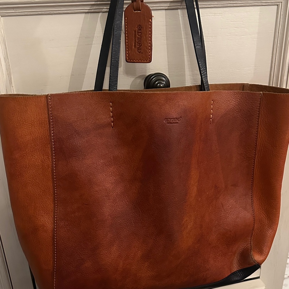 Old Trend Out West Tote Bag